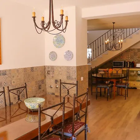 빌라 Elegant With Sea View In + Private Pool 롤레