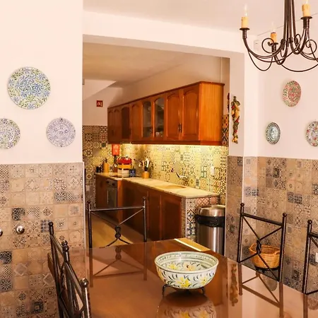 Villa Elegant With Sea View In + Private Pool Loulé